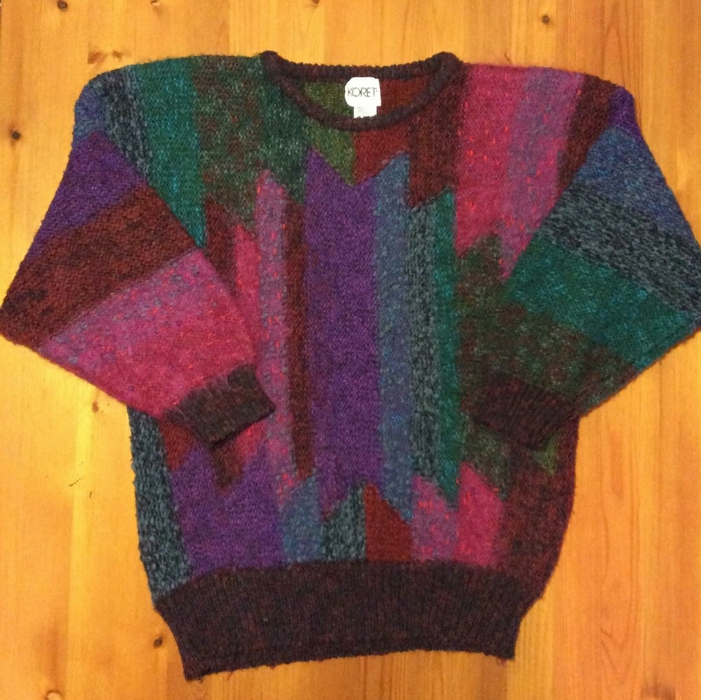 *SOLD* GUC VINTAGE SWEATER